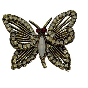 BEAUTIFUL VINTAGE BUTTERFLY BROOCH WITH OPALESCENT STONES